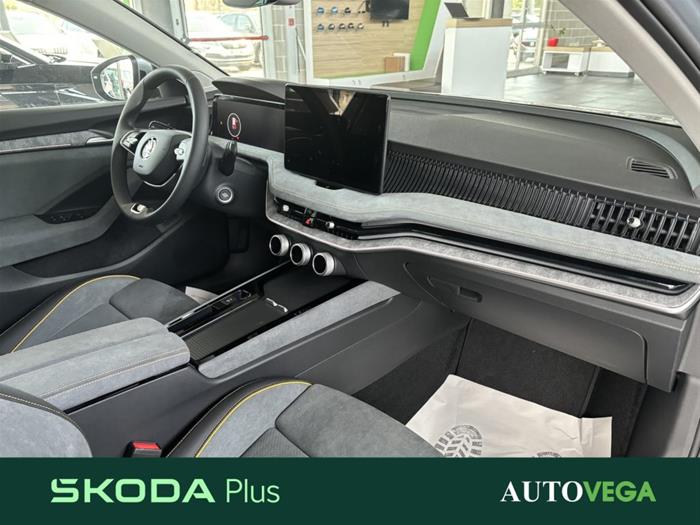 AutoVega - SKODA Superb | ID 32074