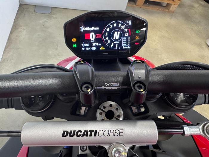 AutoVega - DUCATI Streetfighter | ID 33537